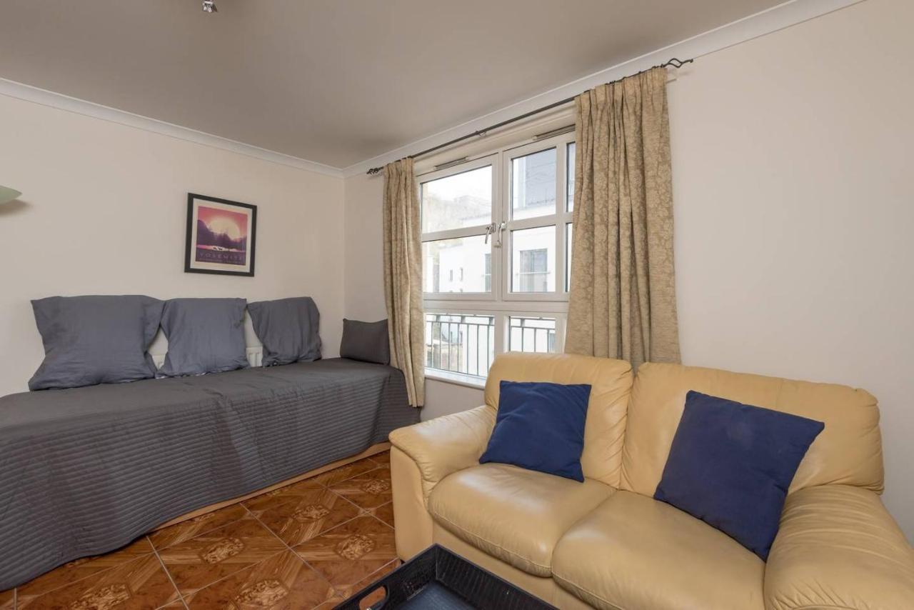 אדינבורו Joivy Cozy & Central 2 Bedroom Apt W Parking מראה חיצוני תמונה